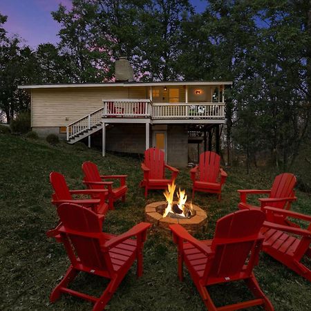 Harpers Ferry Cabin Hot Tub, Deck, Fire Pit, Wifi Εξωτερικό φωτογραφία