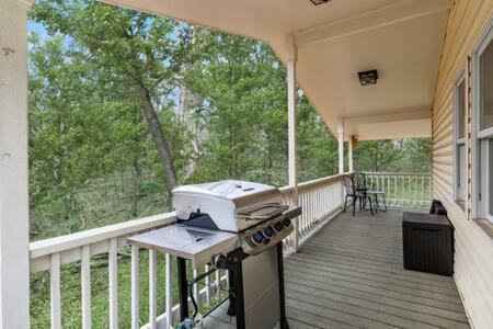 Harpers Ferry Cabin Hot Tub, Deck, Fire Pit, Wifi Εξωτερικό φωτογραφία