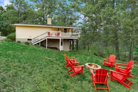 Harpers Ferry Cabin Hot Tub, Deck, Fire Pit, Wifi Εξωτερικό φωτογραφία