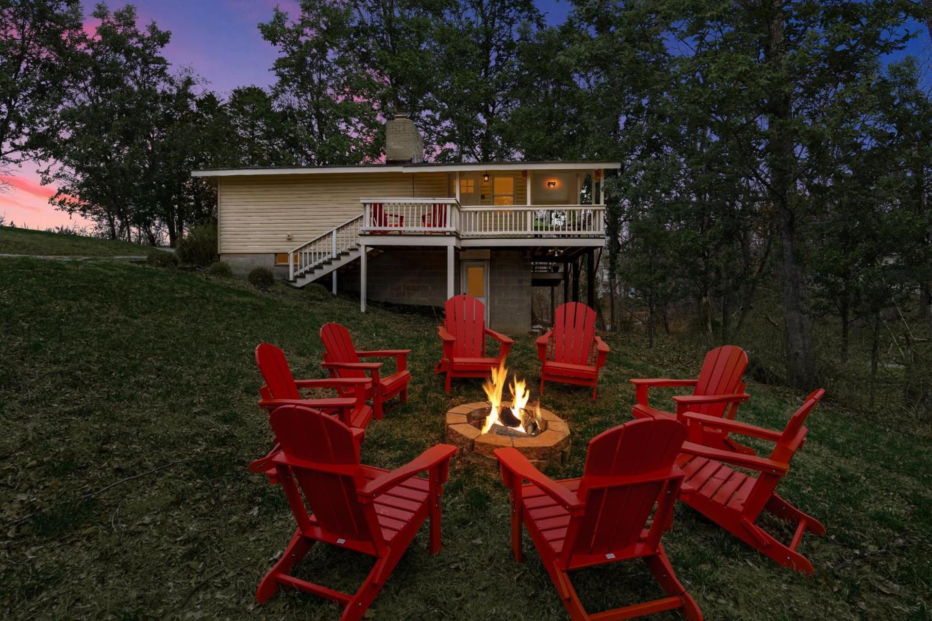 Harpers Ferry Cabin Hot Tub, Deck, Fire Pit, Wifi Εξωτερικό φωτογραφία